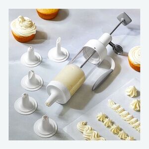 Pampered Chef Easy Accent Decorator